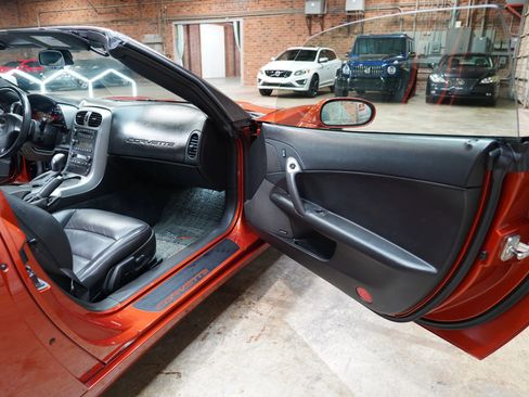 Used 2006 Chevrolet Corvette Coupe w/ Preferred Equipment Group image 45
