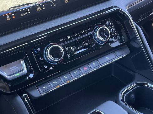 New 2026 GMC Sierra 1500 AT4 w/ AT4 Premium Package AWD/4WD image 35