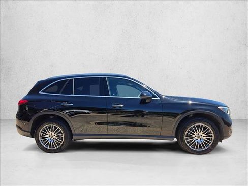 Certified 2026 Mercedes-Benz GLC 300 image 4