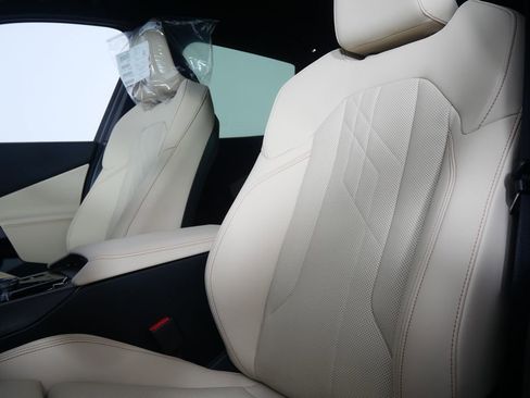 Used 2026 BMW X3 xDrive30 w/ Premium Package image 11