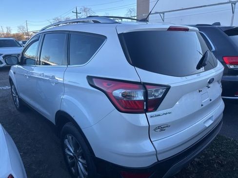 Used 2017 Ford Escape Titanium image 10
