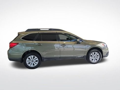 Used 2016 Subaru Outback 2.5i Premium AWD/4WD image 7