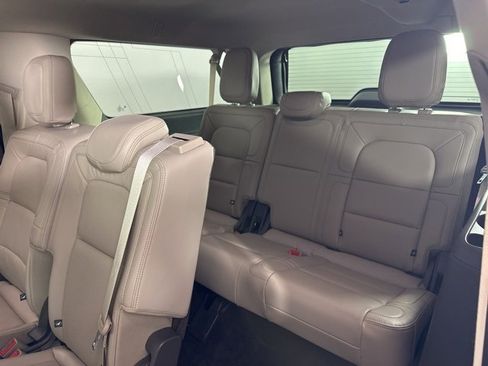 New 2024 Lincoln Navigator L Reserve image 34