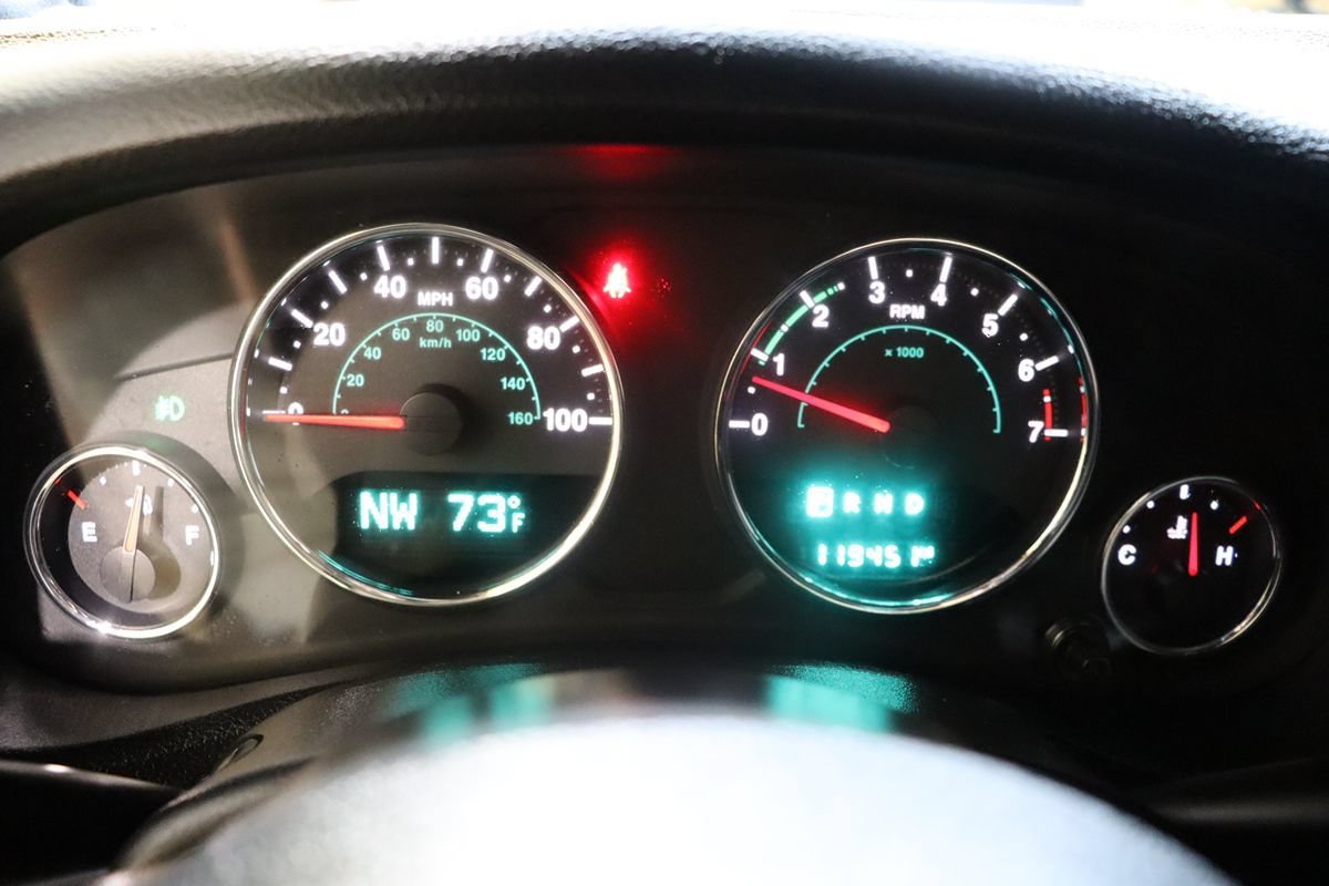 Used 2017 Jeep Wrangler Unlimited Sport w/ Connectivity Group AWD/4WD image 43