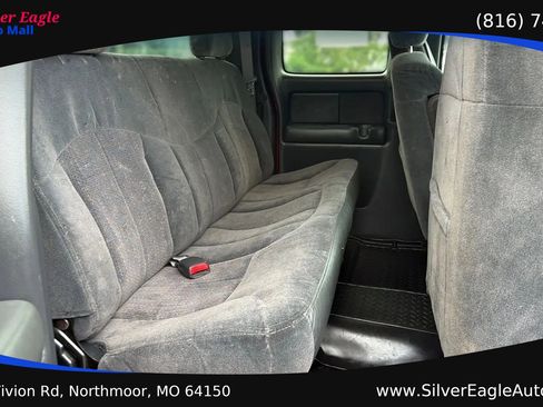 Used 2000 Chevrolet Silverado 2500 LS w/ Firm Ride Suspension Pkg AWD/4WD image 12