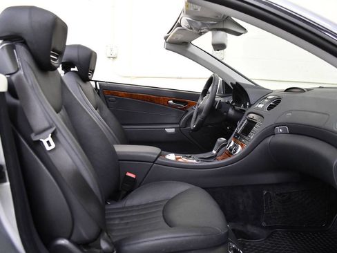 Used 2009 Mercedes-Benz SL 550 image 12