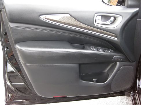 Used 2015 INFINITI QX60 FWD w/ Premium Plus Package image 12