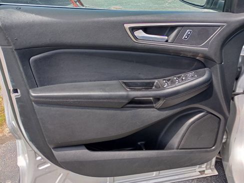 Used 2016 Ford Edge SEL w/ Equipment Group 201A FWD image 11