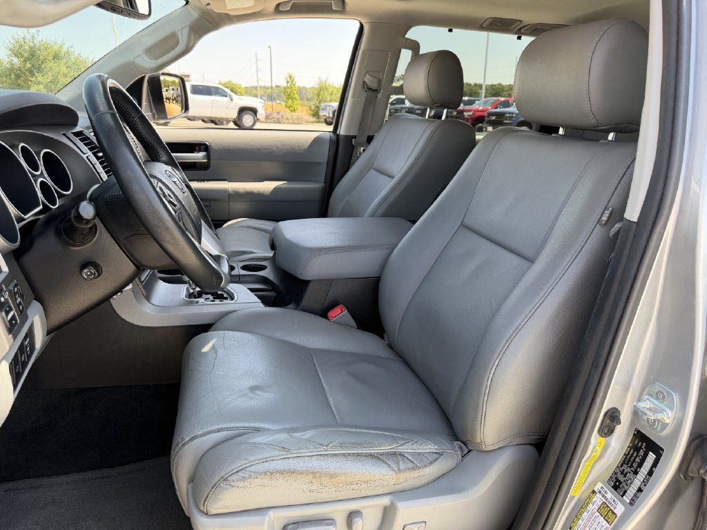 Used 2016 Toyota Sequoia Limited w/ Safety & Convenience Package RWD image 26