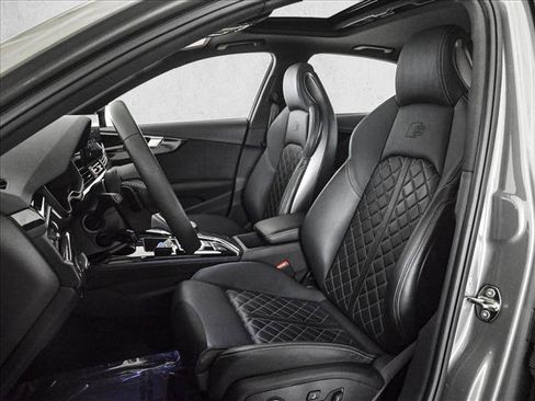 Used 2023 Audi S4 Premium Plus w/ Premium Plus Package image 17