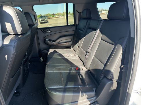 Certified 2019 GMC Yukon XL SLT AWD/4WD image 8