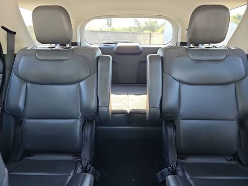 Used 2025 Ford Explorer Active w/ Active Comfort Package RWD image 26
