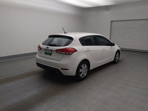 Used 2017 Kia Forte LX FWD image 9