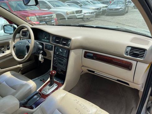 Used 2000 Volvo S70 GLT FWD image 17