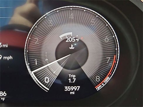 Used 2022 Bentley Bentayga image 33