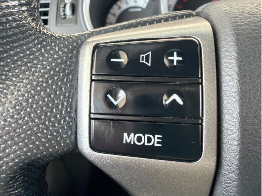 Used 2012 Toyota Tacoma 4x4 Double Cab w/ TRD Off-Road Pkg image 17