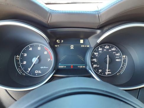 Used 2022 Alfa Romeo Stelvio Veloce image 27