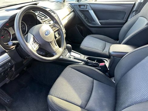 Used 2014 Subaru Forester 2.5i Premium AWD/4WD image 6