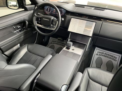 Used 2025 Land Rover Range Rover Autobiography image 36