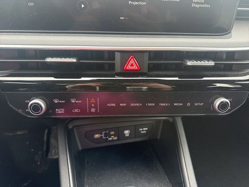 Used 2025 Kia K5 LXS image 15