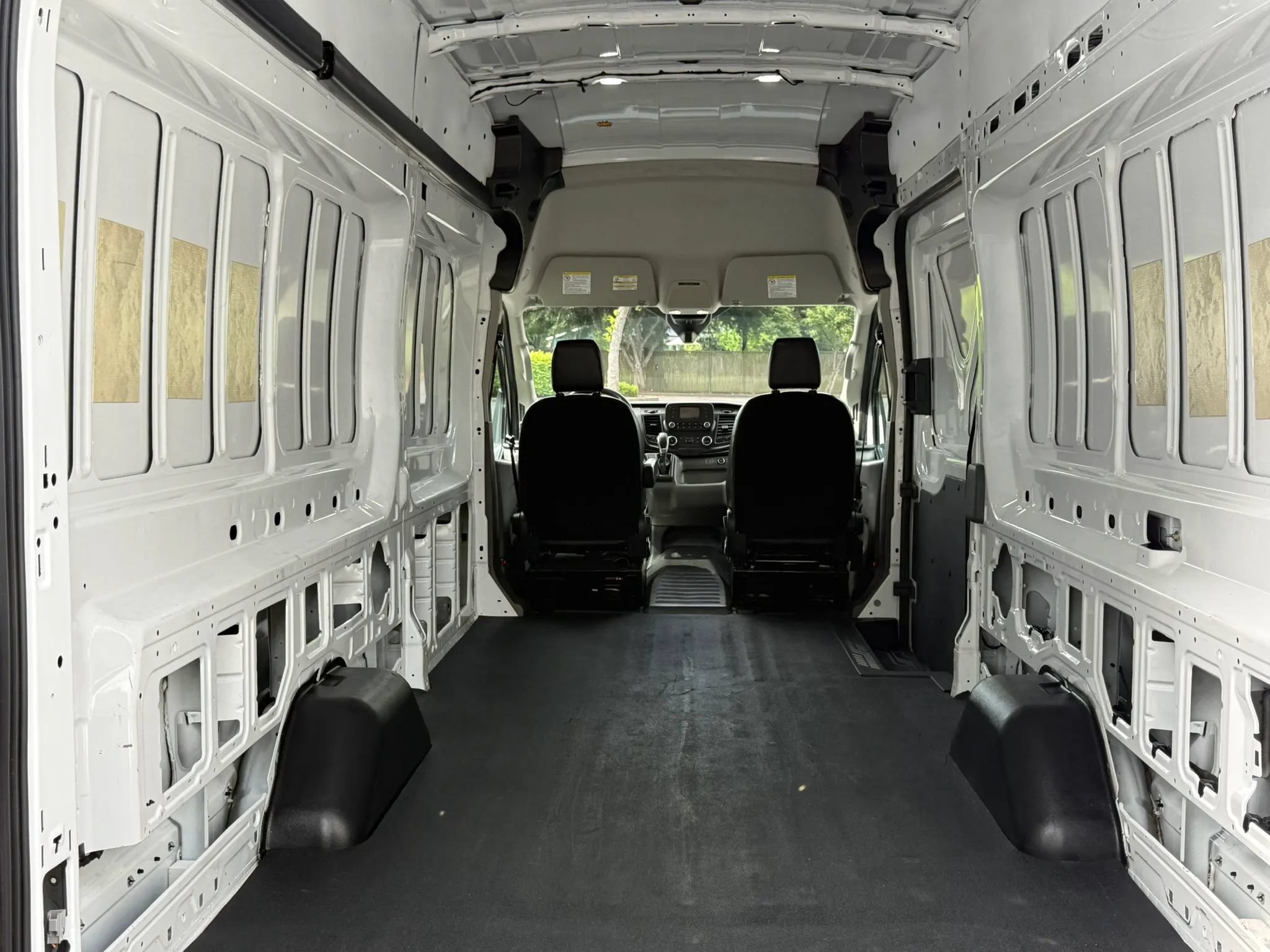 Used 2021 Ford Transit 350 148 High Roof Extended RWD image 3