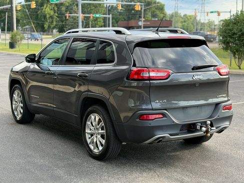 Used 2014 Jeep Cherokee Limited w/ Technology Group AWD/4WD image 3