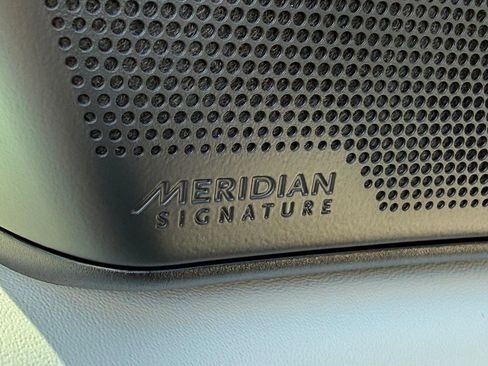 Used 2025 Land Rover Range Rover Sport SV Edition Two image 24