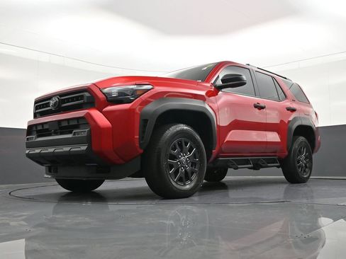 Used 2025 Toyota 4Runner SR5 AWD/4WD image 28