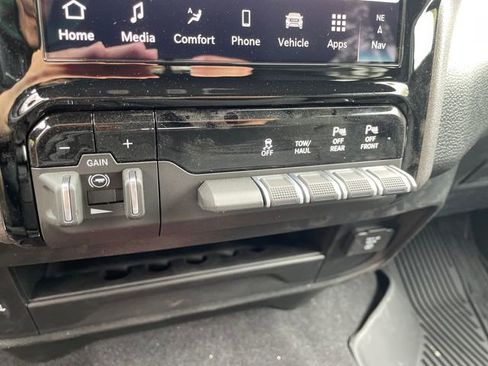 Used 2026 RAM 2500 Tradesman AWD/4WD image 32