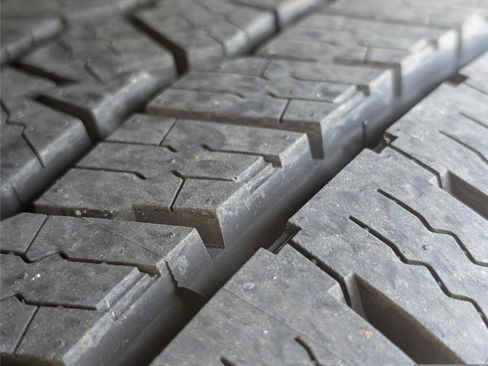 Used 2023 Chevrolet Traverse RS image 39