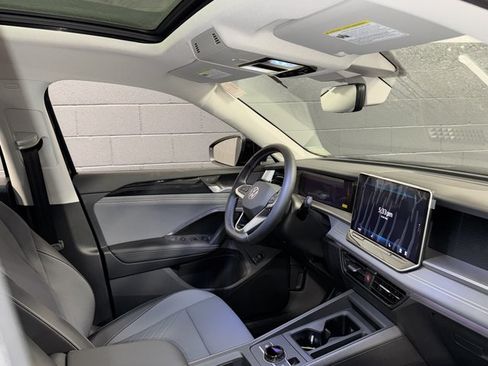 New 2026 Volkswagen Tiguan SE AWD/4WD image 7
