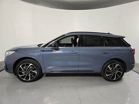 New 2026 Lincoln Corsair Grand Touring image 8