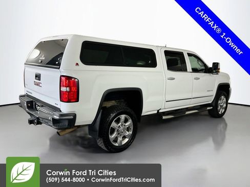 Used 2017 GMC Sierra 2500 SLT w/ Suspension Package, Off-Road AWD/4WD image 15