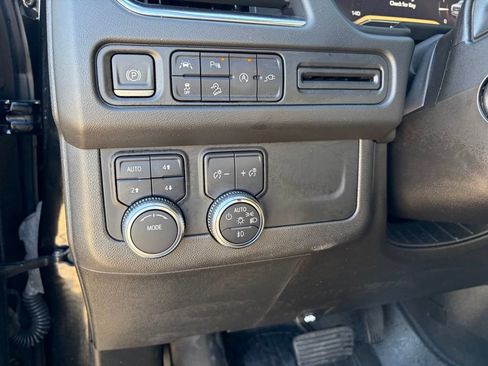 Used 2022 GMC Yukon AT4 AWD/4WD image 29