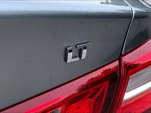 Used 2024 Chevrolet Malibu LT FWD image 9