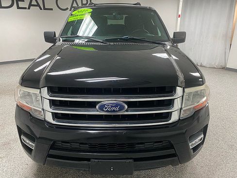 Used 2016 Ford Expedition EL XLT image 2