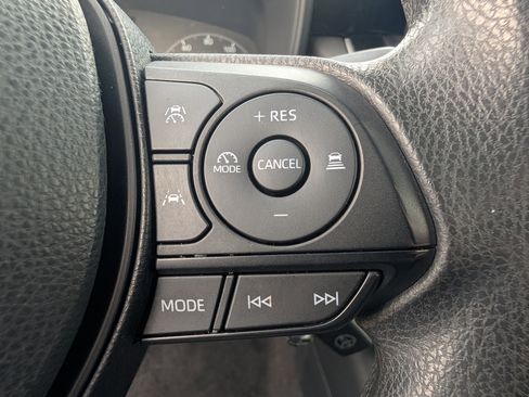 Certified 2024 Toyota Corolla LE image 28