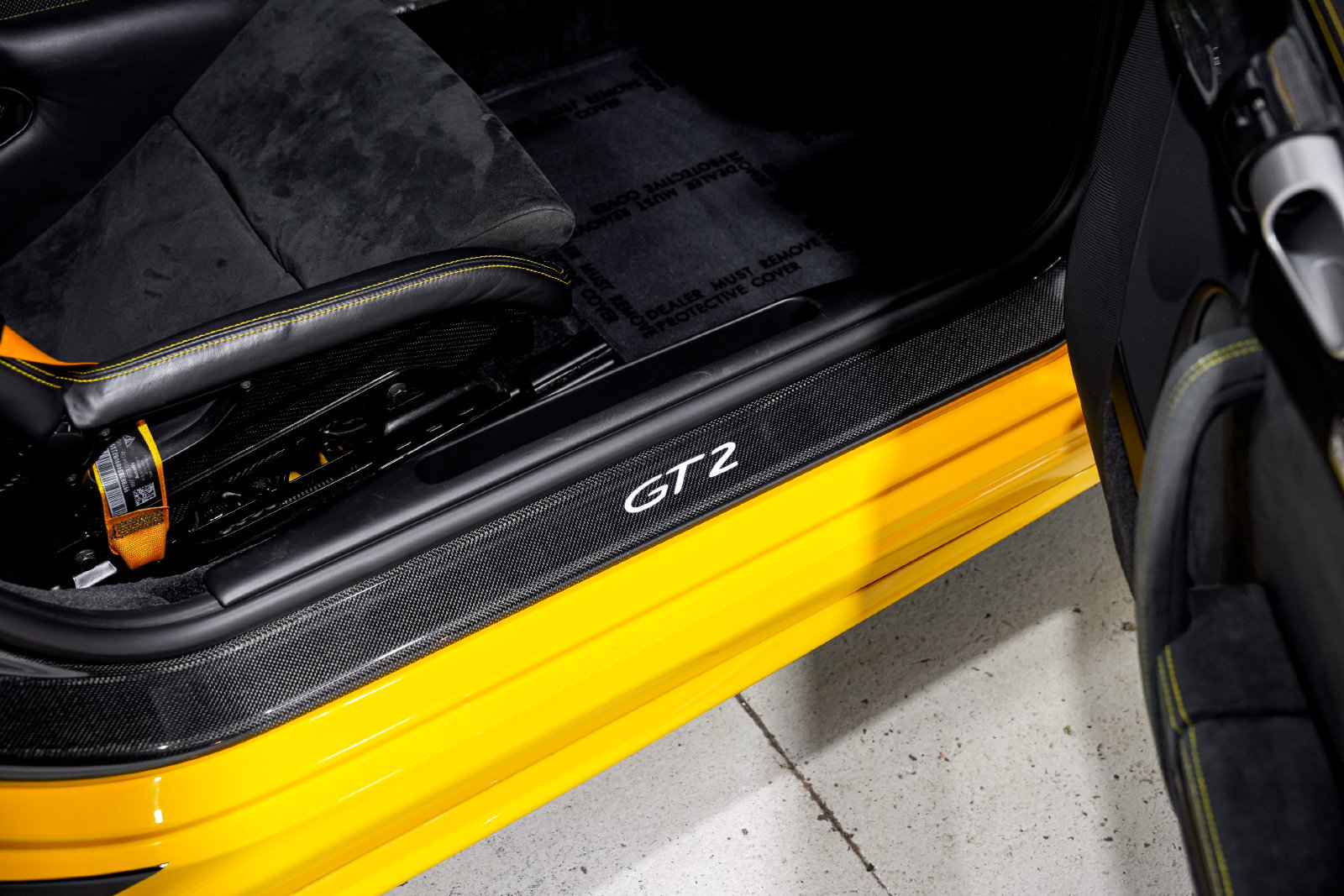 Used 2008 Porsche 911 GT2 RWD image 20