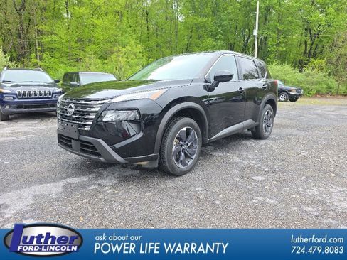 Used 2024 Nissan Rogue SV AWD/4WD image 1