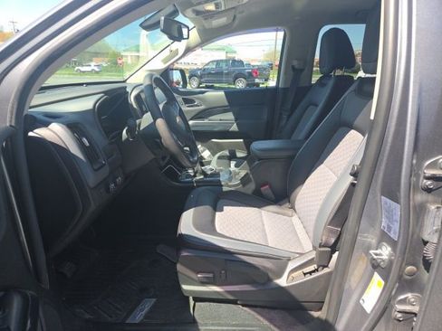 Used 2022 Chevrolet Colorado Z71 AWD/4WD image 9