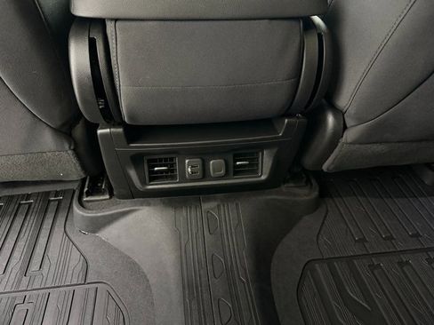 Used 2021 GMC Sierra 1500 SLE w/ Driver Alert Package I image 33