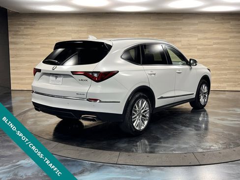 Used 2023 Acura MDX Advance image 10