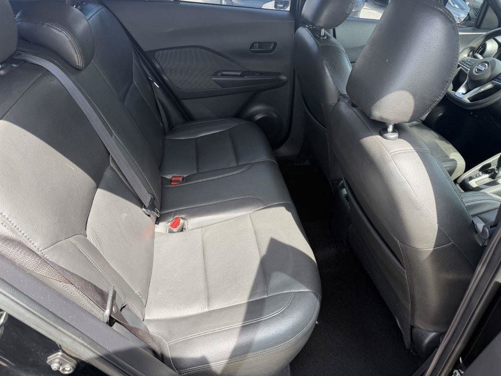 Used 2019 Nissan Kicks S FWD image 11
