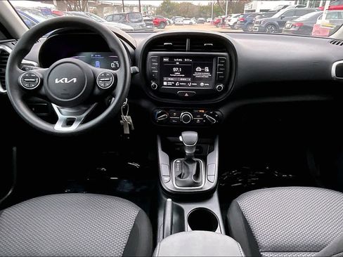 Used 2024 Kia Soul LX w/ Option Group 015 image 13