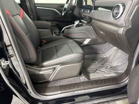 Used 2026 Chevrolet Colorado Z71 w/ Technology Package image 15