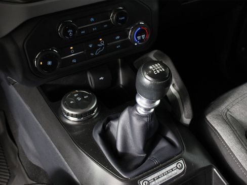 Used 2021 Ford Bronco Big Bend image 15