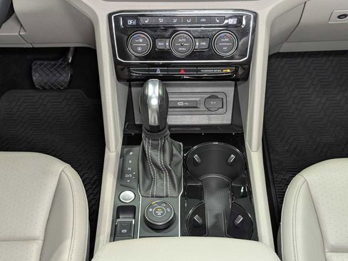 Used 2023 Volkswagen Atlas SEL AWD/4WD image 21