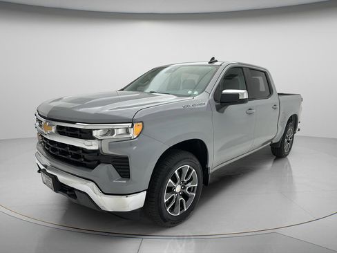 Used 2024 Chevrolet Silverado 1500 LT AWD/4WD image 3