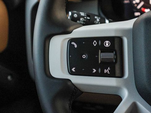 New 2026 Land Rover Defender 130 X-Dynamic SE image 35