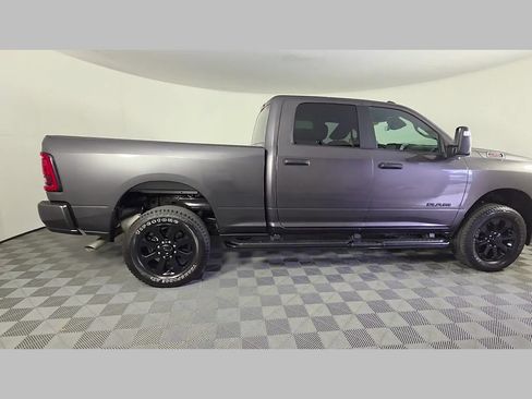 Used 2025 RAM 2500 Big Horn AWD/4WD image 38